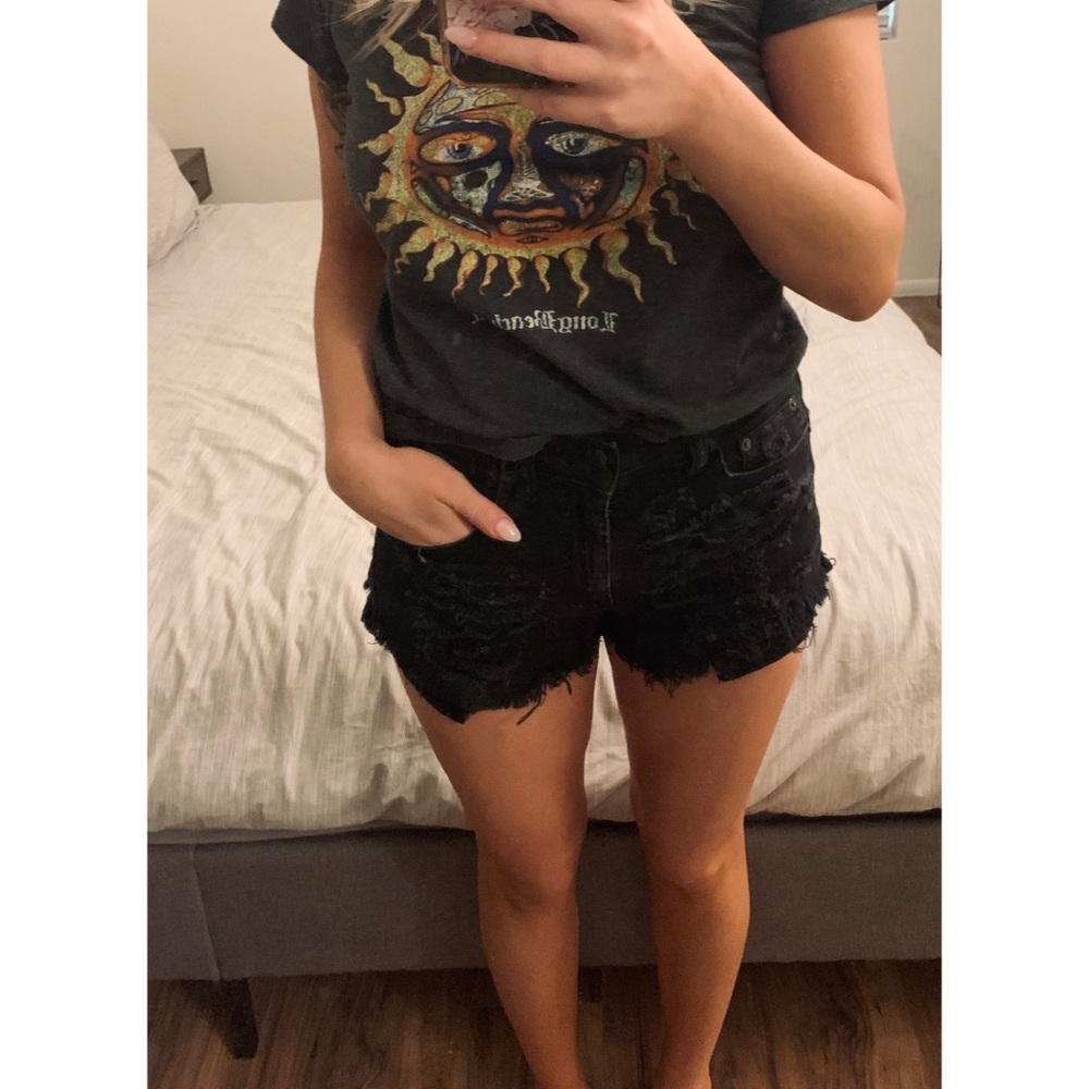 American Eagle Distressed Black Shorts Size 4